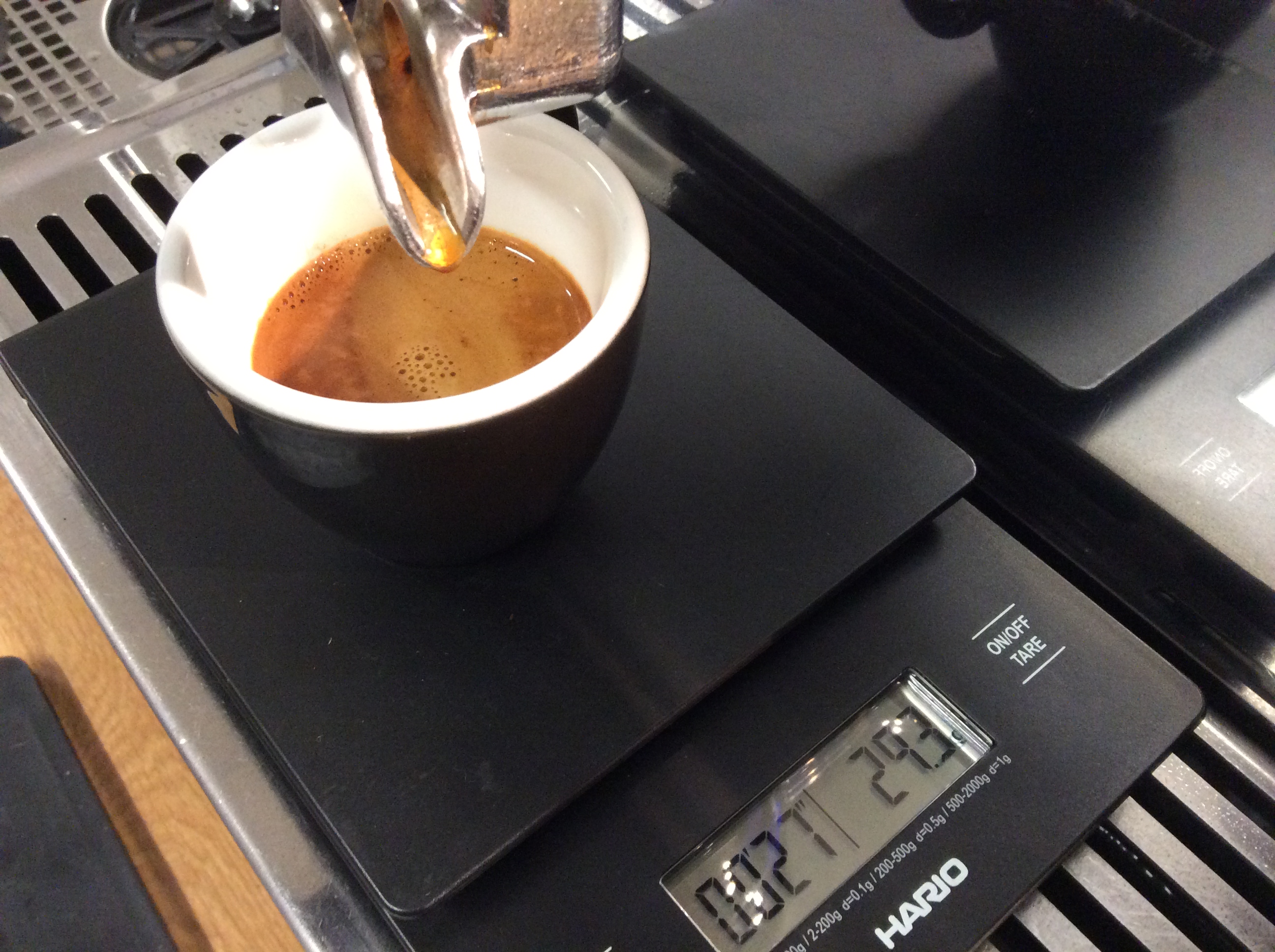 Dialling in an espresso using scales